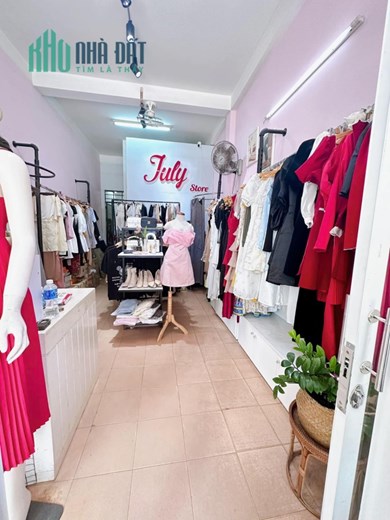 EM CẦN SANG SHOP QUẦN ÁO NỮ
