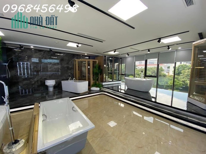 Bán nhà Mặt phố Cát Linh, quận Đống Đa, 126m 5 Tầng, Mặt tiền 5m, Kinh doanh, Sổ nở hậu, Chỉ 59 tỷ