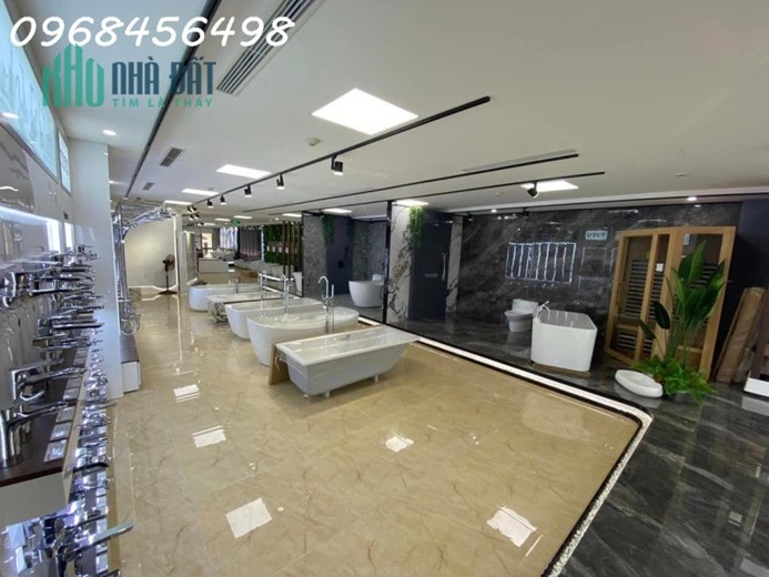 Bán nhà Mặt phố Cát Linh, quận Đống Đa, 126m 5 Tầng, Mặt tiền 5m, Kinh doanh, Sổ nở hậu, Chỉ 59 tỷ