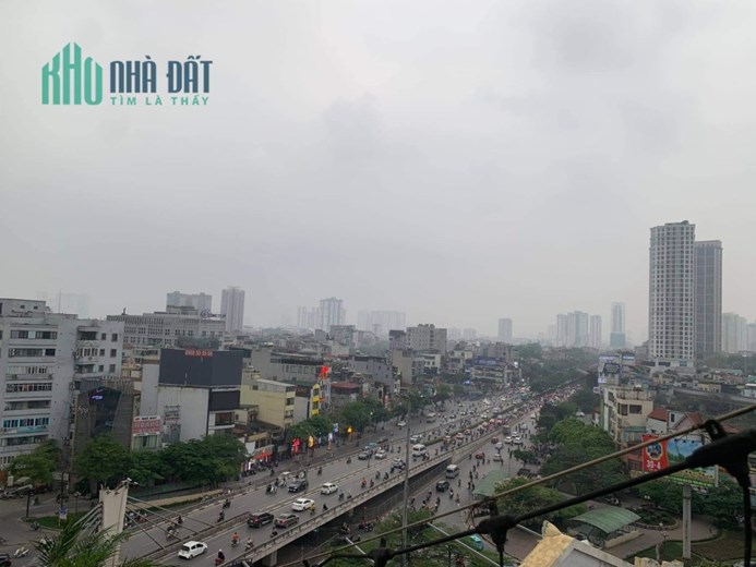 CẦN SANG LẠI QUÁN CAFE ROOPTOP VỊ TRÍ TRUNG TÂM ĐẦU NGÃ TƯ SỞ.