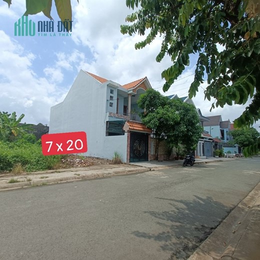 bán đất đường huỳnh văn nghệ thành phố biên hòa đồng nai DT : 140m2  ngang 7m2 đường rộng có vỉa hè