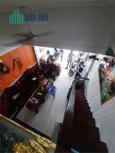 QUẬN 7. NHÀ DIỆN TÍCH KHỦNG 4X27M XE HƠI ĐỔ CỬA