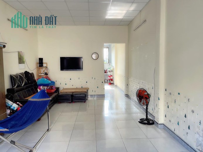 Bán nhà trệt tặng 84 m2 đất thổ cư tại đường Hồ Bá Phấn, Phước Long A, Quận 9_ HXH_ 4 tỷ 3
