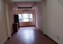 CHO THUÊ NHÀ MẶT PHỐ ĐÊ LA THÀNH, DT 50M X 6 TẦNG