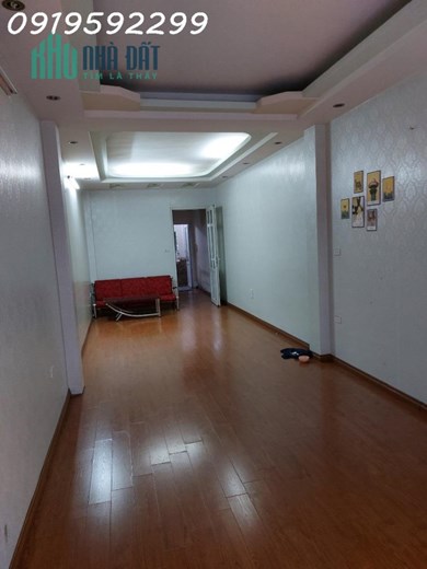 CHO THUÊ NHÀ MẶT PHỐ ĐÊ LA THÀNH, DT 50M X 6 TẦNG