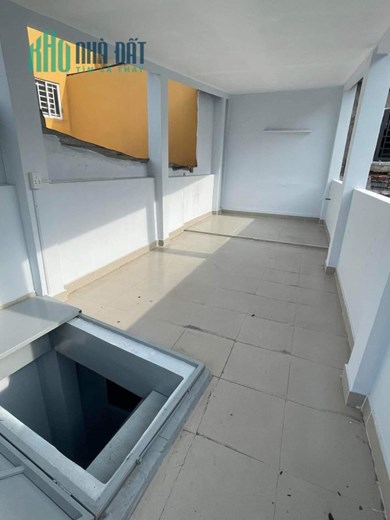 Chủ Gấp bán 20m2 trệt 1 lầu sân thượng 1.85 tỷ