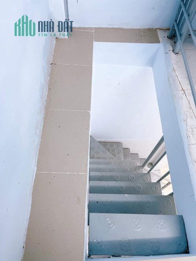 Chủ Gấp bán 20m2 trệt 1 lầu sân thượng 1.85 tỷ