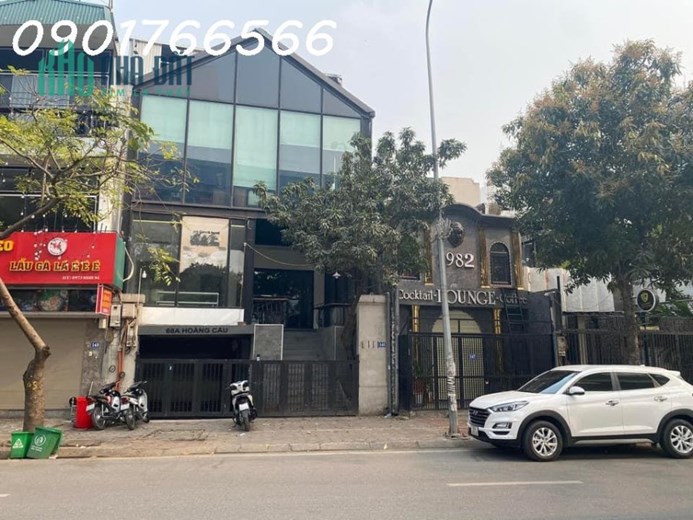 Bán Nhà Mặt Phố Hoàng Cầu, Trung Tâm Quận Đống Đa, 239m x 3.5T, Mt 8.2m, Giá 90 tỷ.
