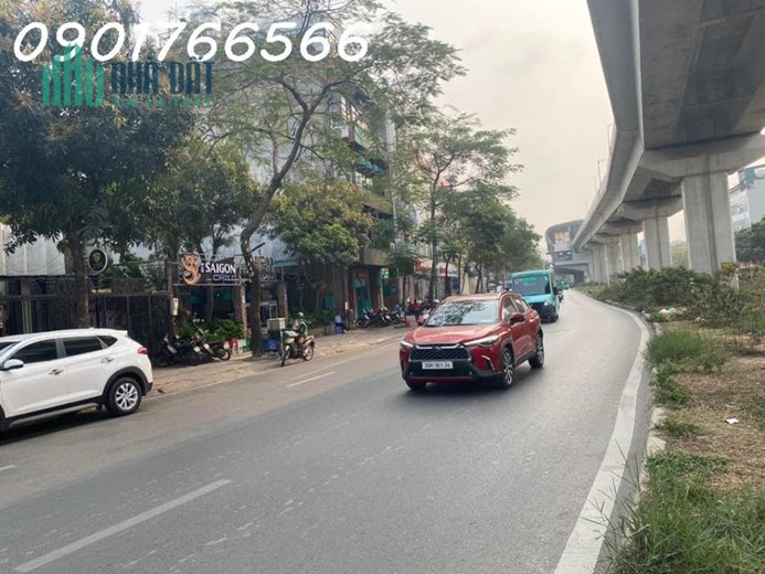Bán Nhà Mặt Phố Hoàng Cầu, Trung Tâm Quận Đống Đa, 239m x 3.5T, Mt 8.2m, Giá 90 tỷ.