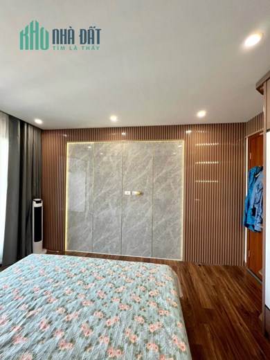 140m 3 Phòng Ngủ Chung Cư Mới Cực Đẹp. Tặng Toàn Bộ Nội Thất Nhập Khẩu. Tiện Ích Ngập Tràn. Chủ
