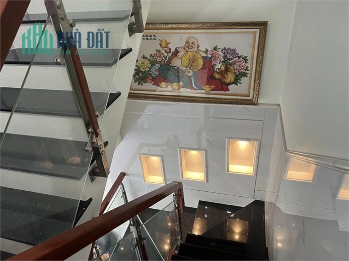 Cực Hiếm Ngang 6M Nhà MT Linh Đông, Thủ Đức, DT 80M2, Giá Chỉ Nhỉnh 5,5 Tỷ