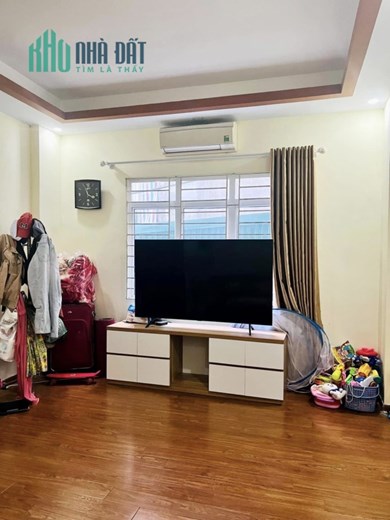 Bán Gấp nhà Mỹ Đình Lô Góc 2 thoáng Dt 35m 5T giá nhỉnh 4 tỷ