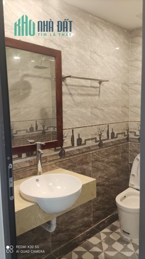BÁN NHÀ  THẠCH BÀN  42M 5 TẦNG 3 TỶ9, NHÀ ĐẸP  Ô TÔ   ĐỖ CỬA