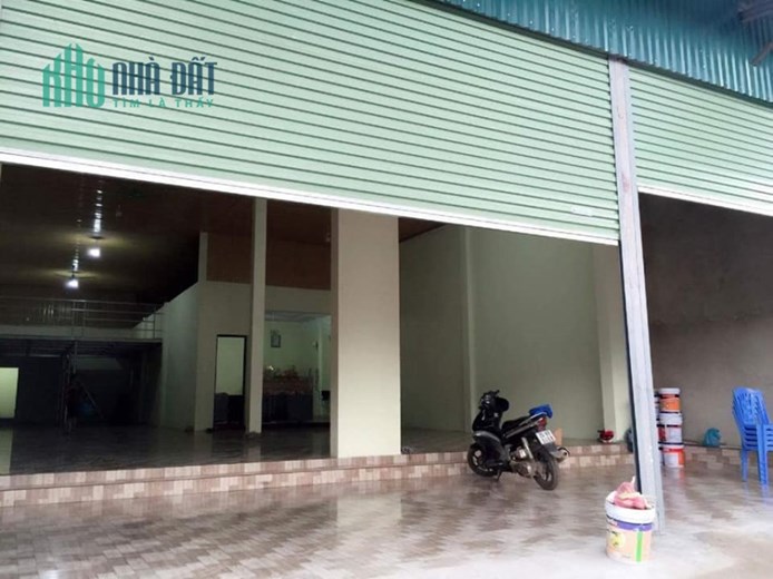 Chính chủ cần bán nhanh căn nhà Mặt đường quốc lộ 4g ( đường đi sông mã) Thuộc Bản Mạt - Xã Chiềng