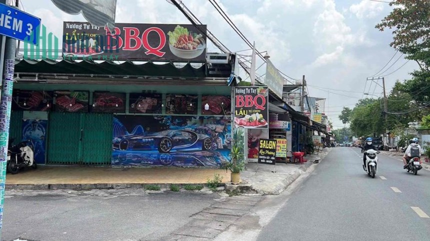 Sang Nhượng Quán Lẩu Nướng Bbq Đang Hoạt Động Rất Đông Khách – Vị Trí Đẹp.