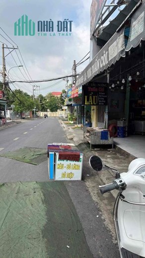 Sang Nhượng Quán Lẩu Nướng Bbq Đang Hoạt Động Rất Đông Khách – Vị Trí Đẹp.