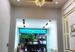 Mặt tiền kinh doanh Tôn Thất Thuyết Q4 Ngang 4 x 16 m nở hậu 6  đúc 5 tấm Giảm 1 tỷ thu nhập trên