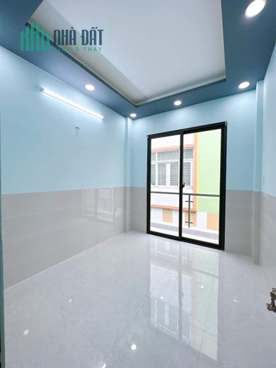 Nhà Mới 45m2 2 tầng 2pn Bến Vân Đồn, Quận 4 chỉ 3.1 tỷ
