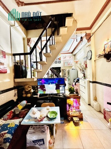 Bán Nhà Trần Hưng Đạo - Bùi Viện-Quận 1- Một đời chủ- 30m2- 3 tầng