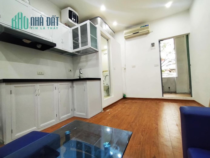 Bán gấp CH 2 Mặt Thoáng TT 1,05 tỷ phố 8/3, DT 35m2, đẹp ở luôn, có gác xép