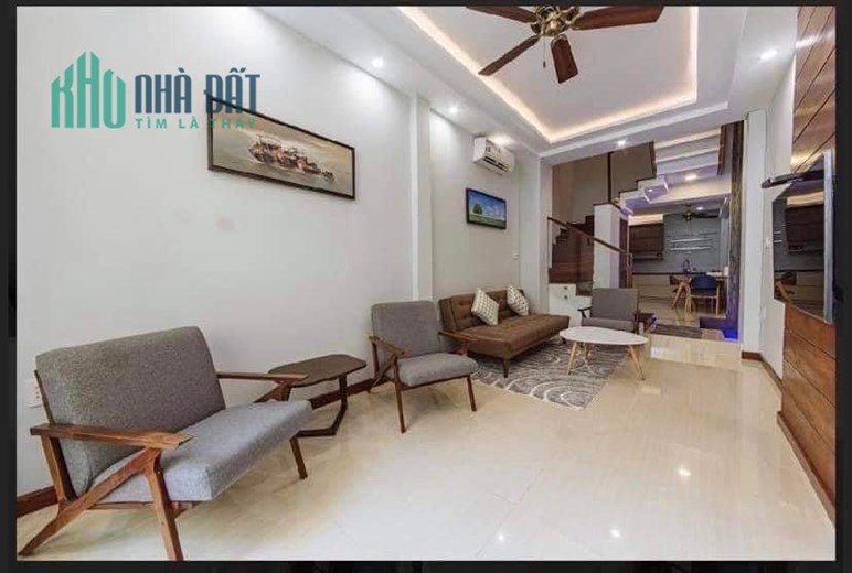 Bán nhà mới đẹp như hình - 7,9 tỷ
HXH quanh nhà, 4 lầu, 4pn, cách q1 cây cầu