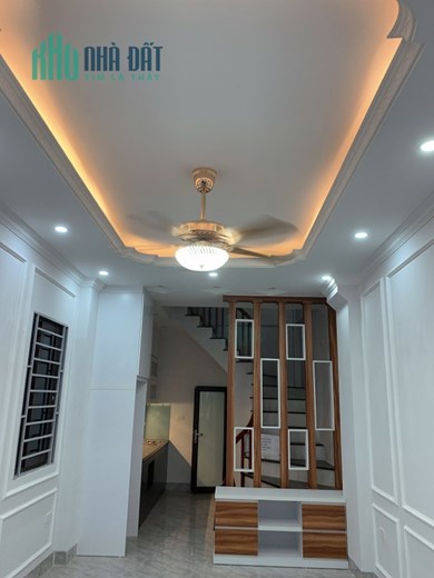 Cần tiền bán gấp Nhà 4 tầng vị trí Lai Xá, Kim Chung, Hoài Đức mặt tiền 4.5m giá chỉ nhỉnh 2 tỷ