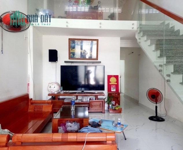 BÁN GẤP NHÀ NGUYỄN GIẢN THANH THANH KHÊ 2 TẦNG 70M2 CHỈ 3,55 TỶ. 
LH MR TRUNG 0905243177 (ZALO).