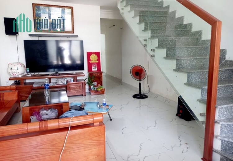 BÁN GẤP NHÀ NGUYỄN GIẢN THANH THANH KHÊ 2 TẦNG 70M2 CHỈ 3,55 TỶ. 
LH MR TRUNG 0905243177 (ZALO).