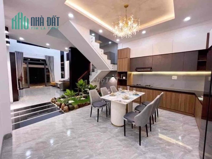 CHÍNH CHỦ BÁN NHÀ TẶNG FULL NỘI THẤT SỔ HỒNG RIÊNG GIÁ RẺ MT ĐƯỜNG B3