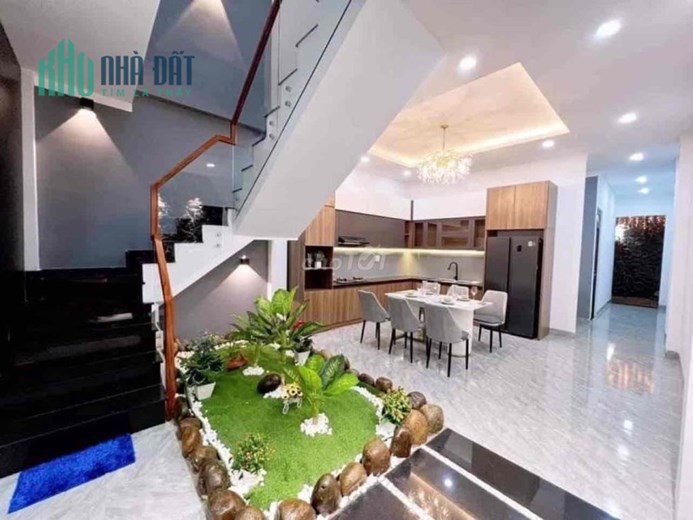 CHÍNH CHỦ BÁN NHÀ TẶNG FULL NỘI THẤT SỔ HỒNG RIÊNG GIÁ RẺ MT ĐƯỜNG B3