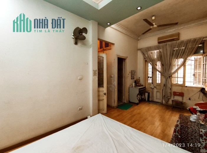 BÁN RẺ NHÀ Võng Thị – Trích Sài Tây Hồ - Nhà mặt ngõ, 30m ra Ôtô – 4 tỷ 7