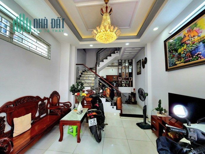 Bán nhà HXH, Lê Quang Định, Bình Thạnh, 5 tầng, 48m2, Giá chỉ 7 tỷ