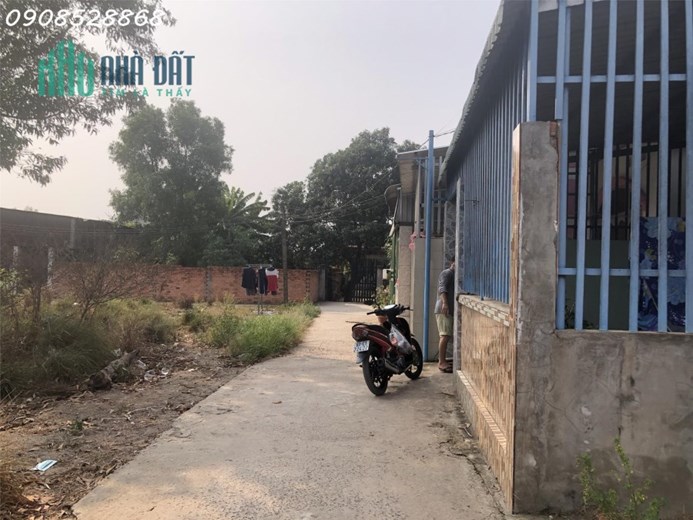 Bán đất Phước Thái, 100m2, full thổ cư, gần chợ, giá chỉ 1 tỷ x. LH 0908528868