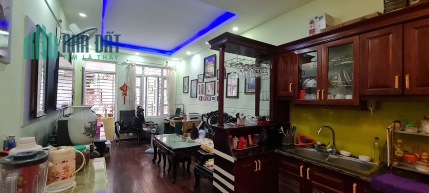 PHÂN LÔ VIP MAI DỊCH 36M2 X 6T, GARA Ô TÔ – NGÕ THÔNG – KD 7.2 TỶ