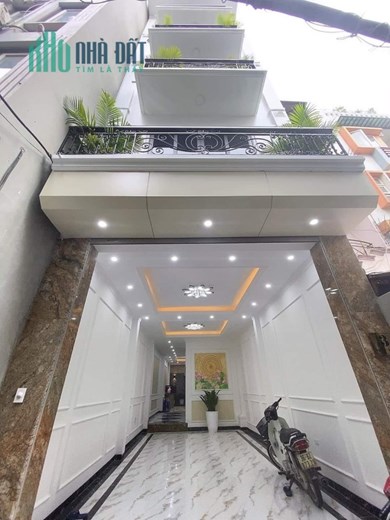 Bán Nhà Quận  Thanh Xuân- Oto Chánh- Oto vào nhà- 41m x4 tầng MT 3,8m. 6,x tỷ