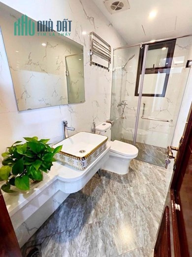 Bán Nhà Quận  Thanh Xuân- Oto Chánh- Oto vào nhà- 41m x4 tầng MT 3,8m. 6,x tỷ