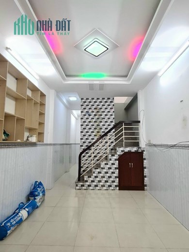 Nhà bán Phan Văn Trtij, gàn mặt tiền, hẻm sạch sẽ, 30m2 sổ không lộ giới chỉ 2,99 tỷ