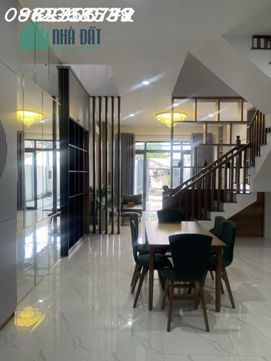 Một căn duy nhất 1 trệt 2 lầu Full nội thất mặt tiền DX 026 gần chợ Phú Mỹ