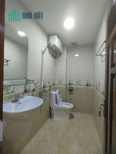 Siêu phẩm. Bán nhà phố Bùi Xương Trạch, Thanh Xuân. 31m2 x 5T. Nhà đẹp. Ô TÔ. Hơn 3 Tỷ. 0968084286