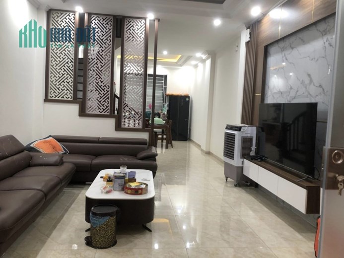 SIÊU PHẨM SÁT HỒ TÂY 40M x 5T VÕNG THỊ, Ô TÔ, KINH DOANH ĐỈNH GIÁ HƠN 6 TỶ
-	View Hồ Tây lộng gió