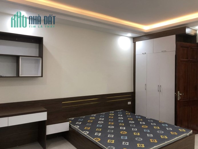 SIÊU PHẨM SÁT HỒ TÂY 40M x 5T VÕNG THỊ, Ô TÔ, KINH DOANH ĐỈNH GIÁ HƠN 6 TỶ
-	View Hồ Tây lộng gió