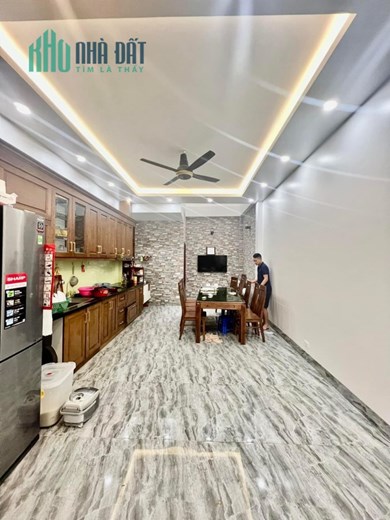 căn nhà DÂN xây dựng KCBT CHẮC CHẮN - SỔ ĐỎ VUÔNG VẮN - CỔ ĐIỂN A - TỨ HIỆP - 39M - 5 TẦNG - MT 4M