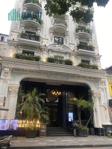 Bán nhà mặt phố Trung Hòa, Cầu Giấy 200m, 8 tầng, mt 9m. Giá: 121 tỷ