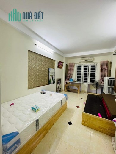 Bán nhà Vạn Phúc Hà Đông, ô tô tránh, view vườn hoa, 41m2 x 4T, 4 tỷ 95