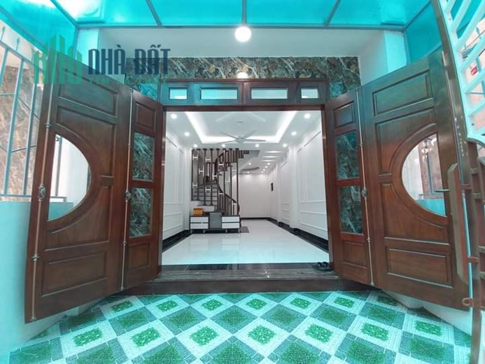 Bán nhà 55m 4.5 T đường cuối đường Bà Triệu Hà Đông, lô góc 3 mặt thoáng Lhh Minh Long.