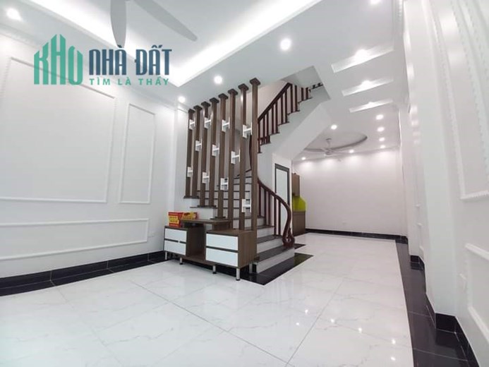Bán nhà 55m 4.5 T đường cuối đường Bà Triệu Hà Đông, lô góc 3 mặt thoáng Lhh Minh Long.