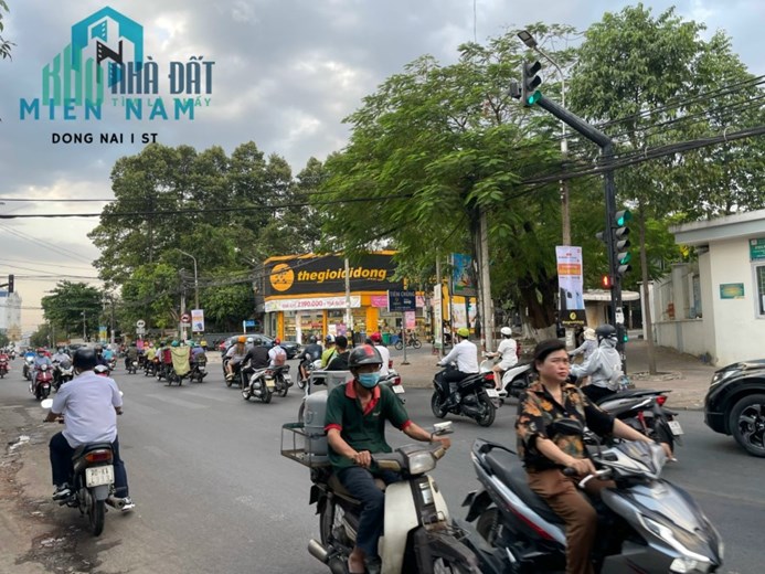 CHO THUÊcăn góc ngang 8,5m đường Phạm Văn Thuận