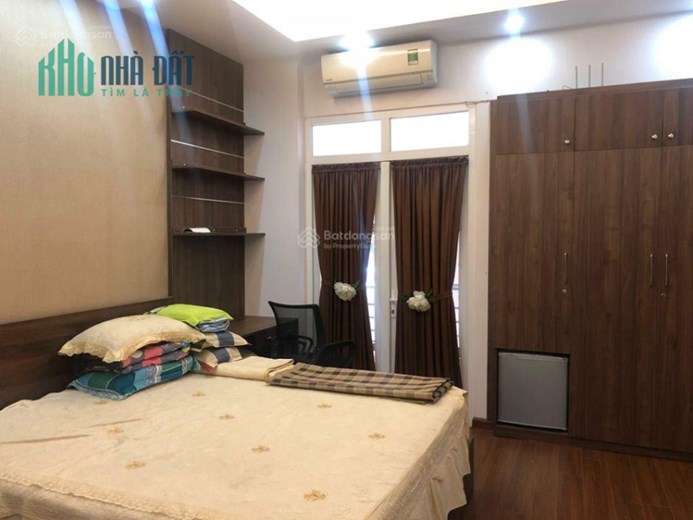 Bán nhà Khương Thượng, Đống Đa. 40m2, ngõ oto tránh, giá rẻ, có thể ở và kinh doanh.