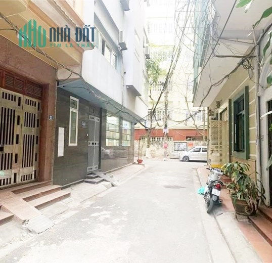 GIẢM CHÀO 1 TỶ! Nhà PHÂN LÔ Nguyễn Chí Thanh, Nhà 4 tầng, DT sử dụng 40m, Ngõ Thông Ô tô