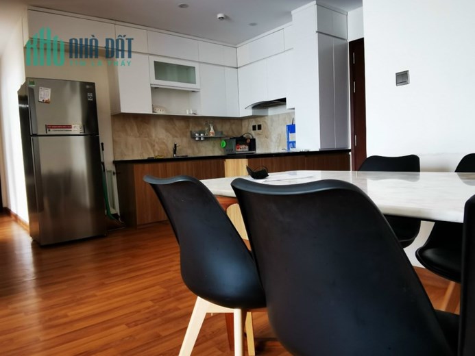 Cho thuê CC Vinaconex Khúc Thừa Dụ, Cầu Giấy 85m 2 ngủ, full đồ. 12 triệu